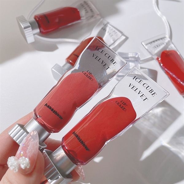 Son Kem Lì Dạng Tuýp Trong Suốt KAKASHOW Ice Cube Velvet