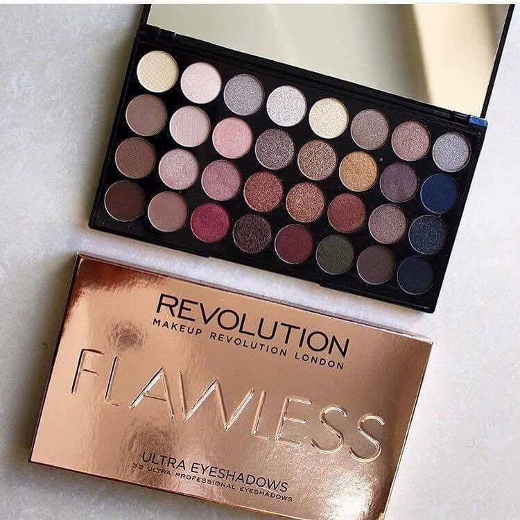 Bảng Màu Mắt 32 ô Revolution Flawless Ultra Shadow