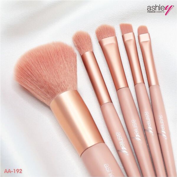 Set 5 cọ trang điểm Ashley Peachy Brush Set 5Pcs
