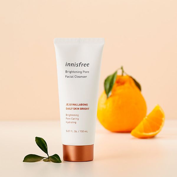 Sữa Rửa Mặt Tạo Bọt Làm Sáng Da, Chăm Sóc Lỗ Chân Lông Innisfree Brightening Pore Facial Cleanser 150ml (HALLABONG)