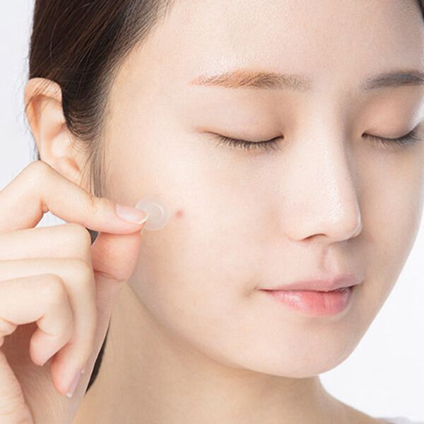 Miếng Dán Mụn Sưng, Viêm Innisfree Bija Trouble Focusing Patch (1 tờ 9 miếng)