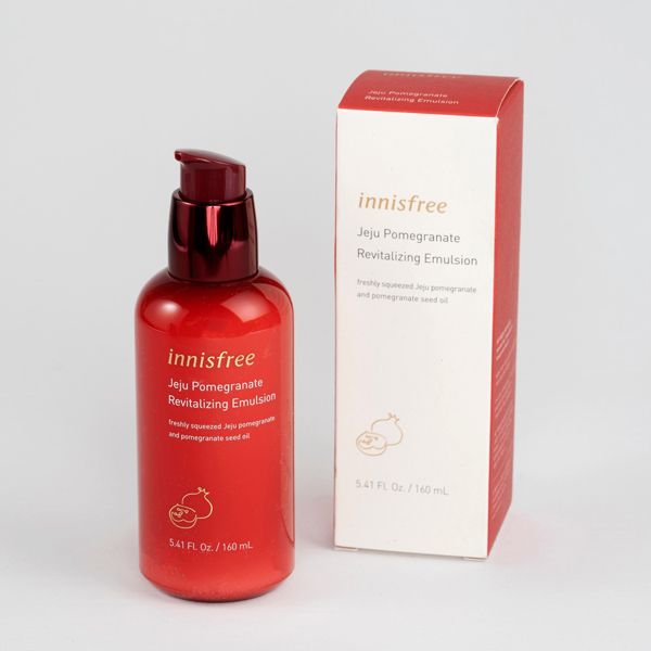 Sữa Dưỡng Làm Sáng Da, Chống Lão Hóa Chiết Xuất Từ Lựu Innisfree Jeju Pomegranate Revitalizing Emulsion 160ml
