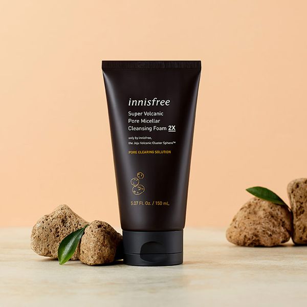 Sữa Rửa Mặt Tạo Bọt Làm Sạch Sâu Chứa Tro Núi Lửa Innisfree Super Volcanic Pore Micellar Cleansing Foam 2X 150ml
