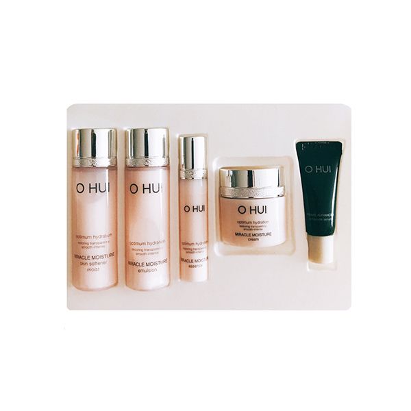 Bộ Dưỡng Ẩm Da Cao Cấp Ohui Hồng Miracle Moisture Special Set