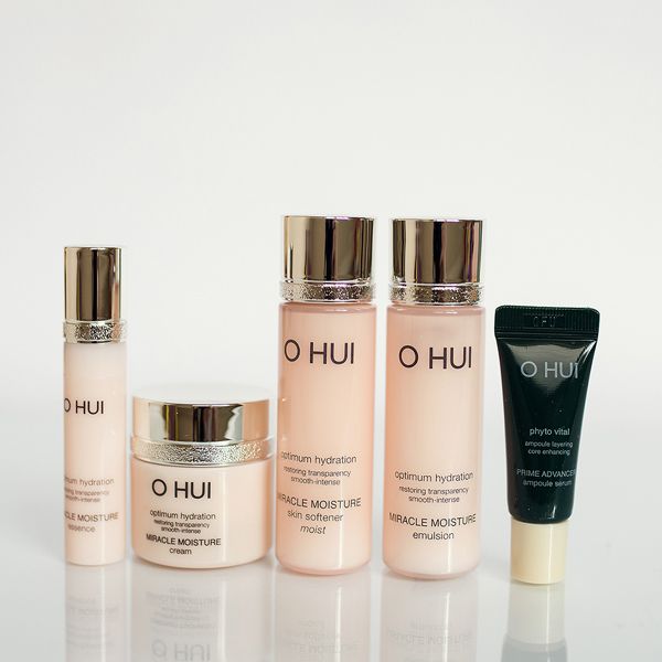 Bộ Dưỡng Ẩm Da Cao Cấp Ohui Hồng Miracle Moisture Special Set