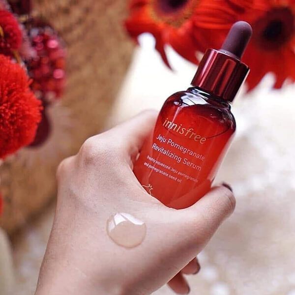 Tinh Chất Ngăn Ngừa Lão Hóa Từ Lựu Đỏ Innisfree Jeju Pomegranate Revitalizing Serum 50ml
