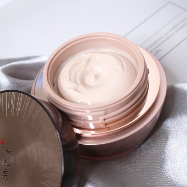 Kem Dưỡng Da Cao Cấp Chiết Xuất Từ Thông Đỏ Sulwhasoo Timetreasure Invigorating Cream