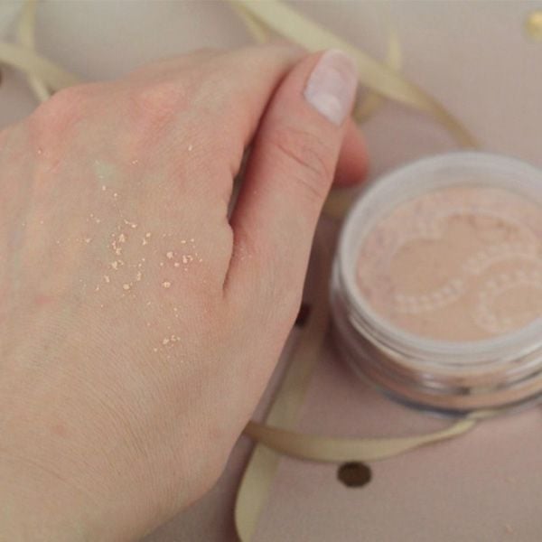 Phấn Phủ Bắt Sáng Catrice Glow Illusion Loose Powder (11g)
