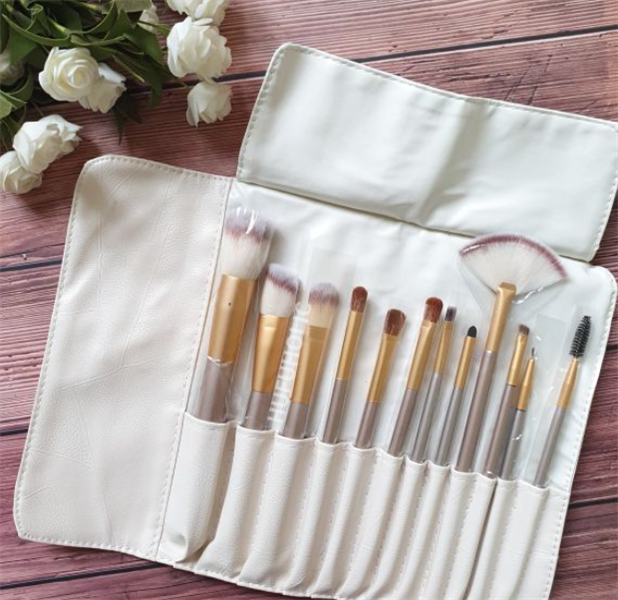 Bộ Cọ Nội Địa Trung 12 Cây Matte Bao Da Trắng