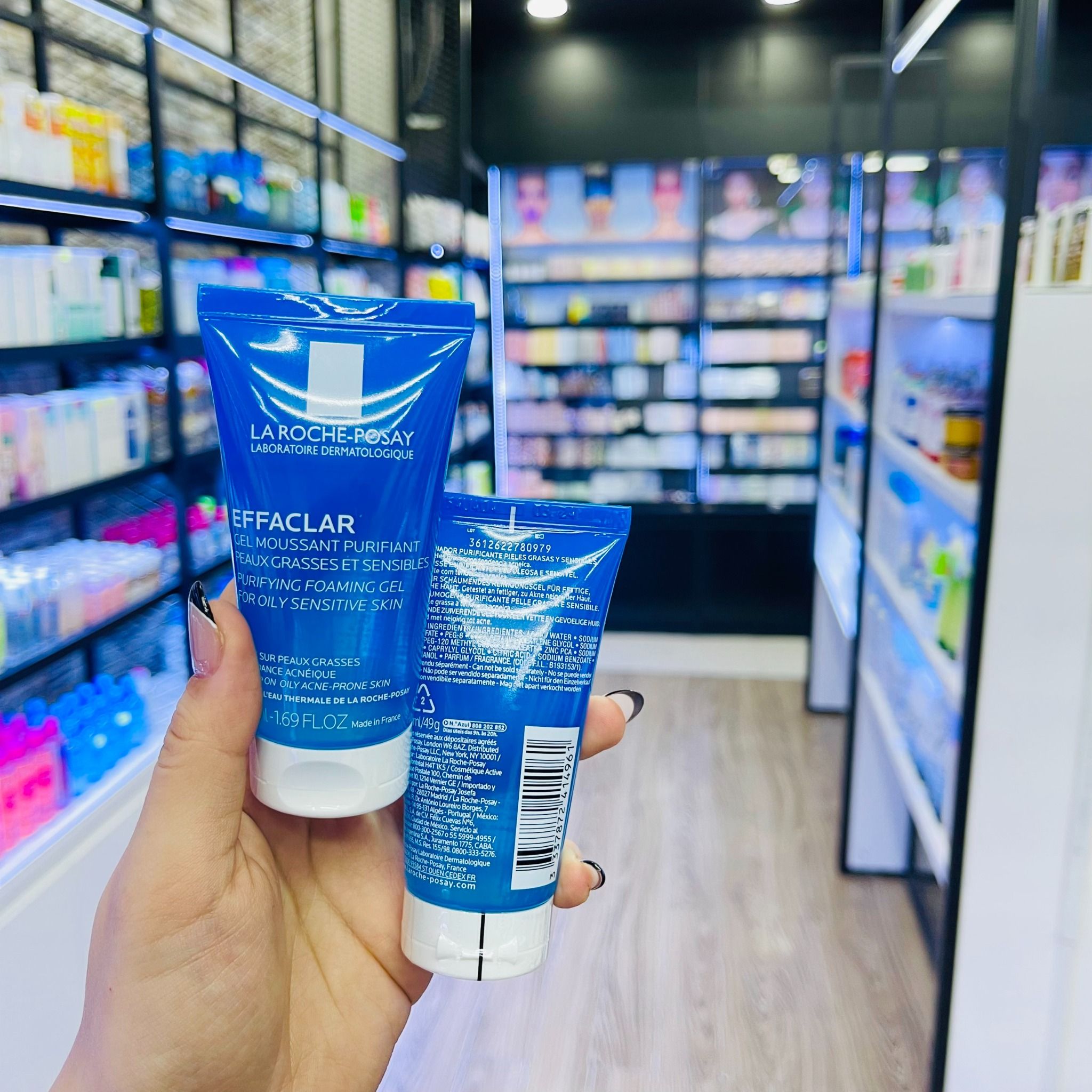  Gel Rửa Mặt Cho Da Dầu Mụn LA ROCHE-POSAY Effaclar Purifying Foaming For Oil Sensitive Skin 