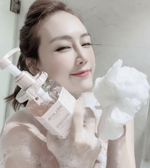  Sữa Tắm Trắng Da WEILAIYA Tủy Mật Hoa Hồng Damask Grand Rose Extracts Whitening Shower Gell 