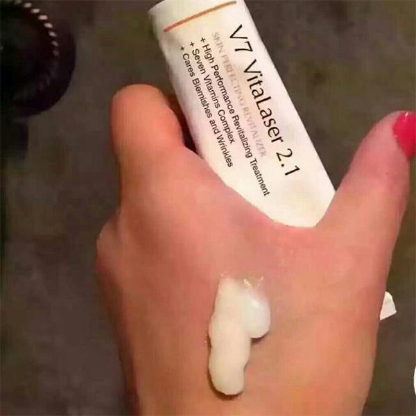 Kem Dưỡng Làm Mờ Đốm Nâu Dr.Jart+ V7 Vitalaser 2.1