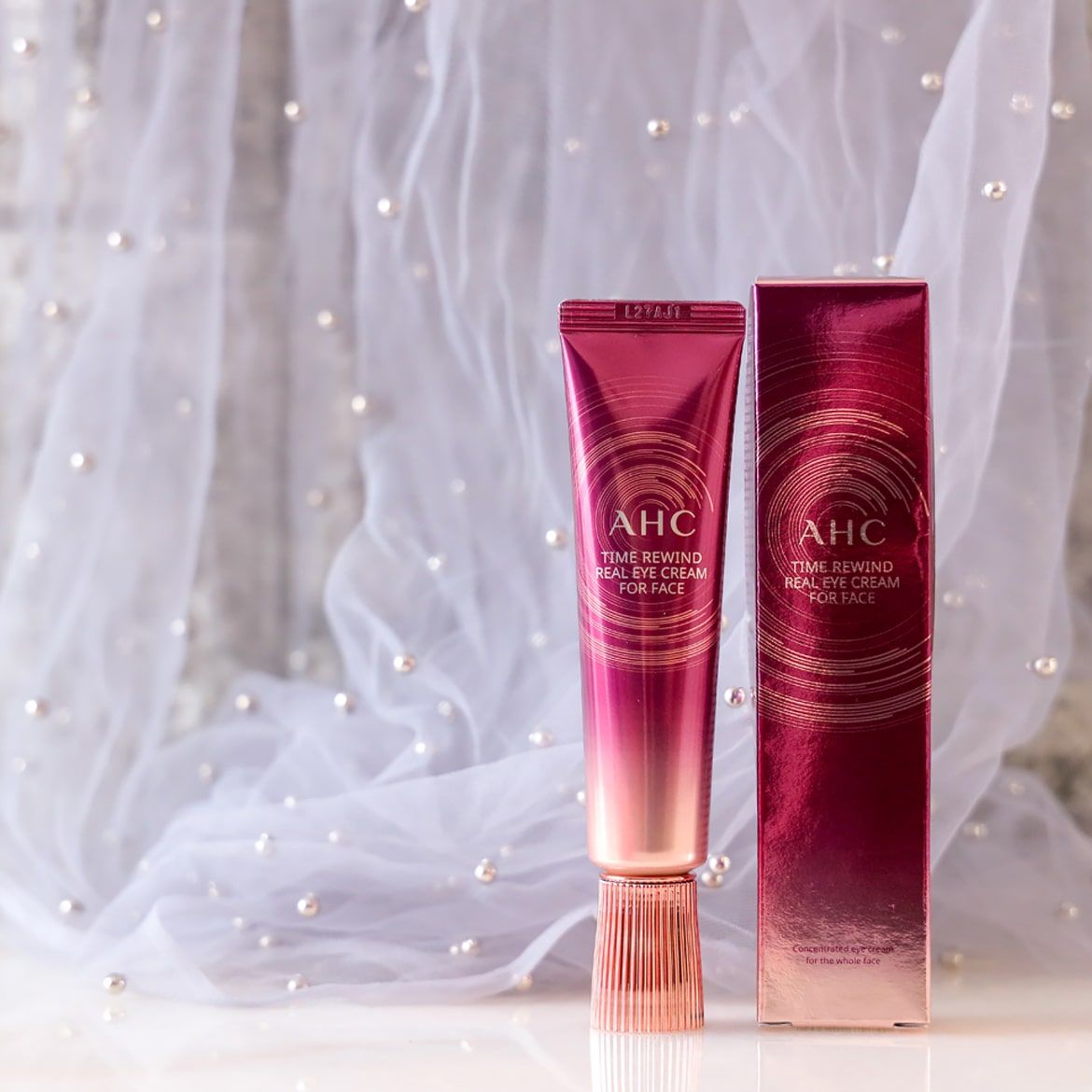 Kem Dưỡng Mắt AHC Time Rewind Real Eye Cream For Face