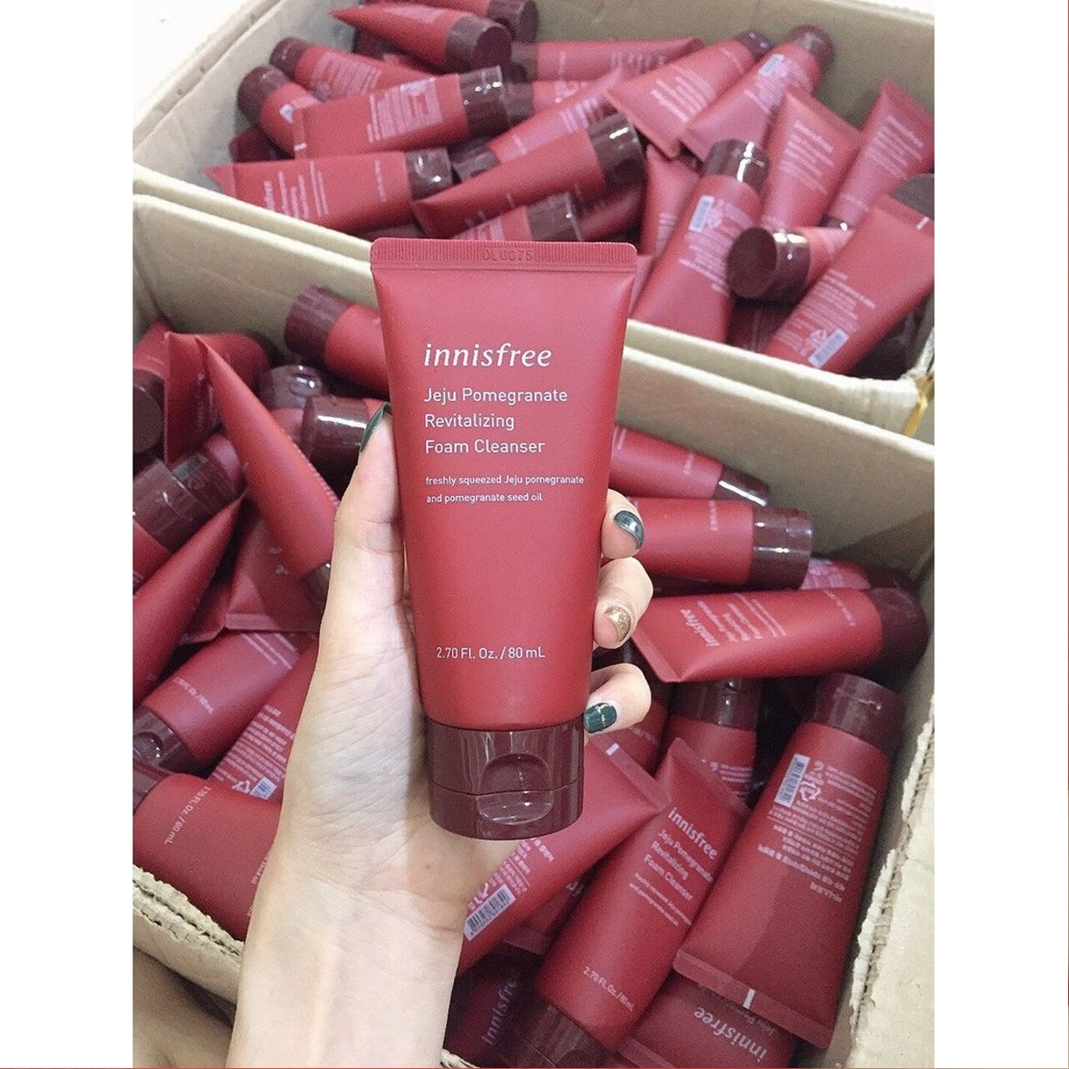 Sữa Rửa Mặt Innisfree Jeju Pomegranate Revitalizing Foam Cleanser 80ml