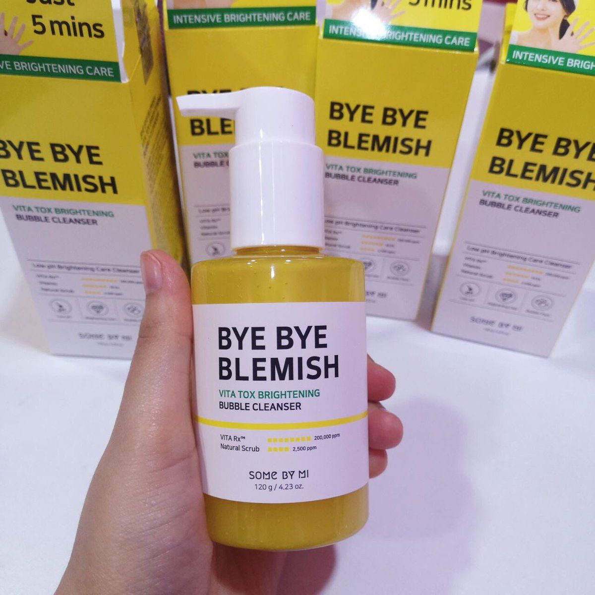  Sữa Rửa Mặt Some By Mi Bye Bye Blemish Vita Tox Brightening Bubble Cleanser 120g 