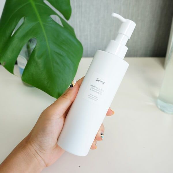 Sữa Rửa Mặt Dạng Gel Huxley Secret Of Sahara Cleansing Gel: Be Clean; Be Moist