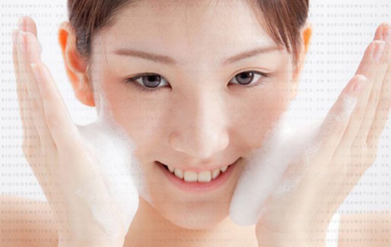 Cốc tạo bọt TonyMoly Cloud Bubble Maker của Hàn Quốc