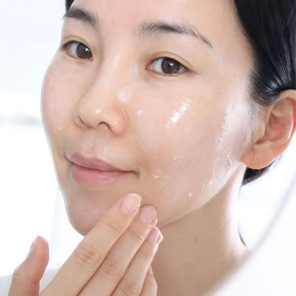 Mặt Nạ Ngủ Dưỡng Trắng, Chăm Sóc Lỗ Chân Lông Innisfree Brightening Pore Sleeping Mask 100ml (HALLABONG)