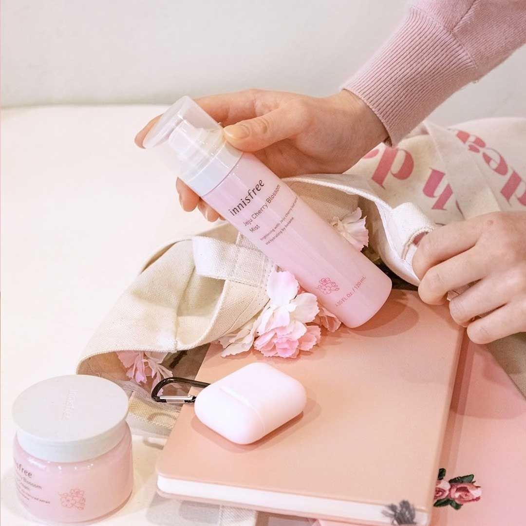 Xịt Khoáng Innisfree Jeju Cherry Blossom Mist 120mL