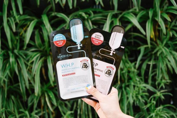Mặt Nạ Than Hoạt Tính Giúp Làm Trắng Da Mediheal W.H.P White Hydrating Black Mask