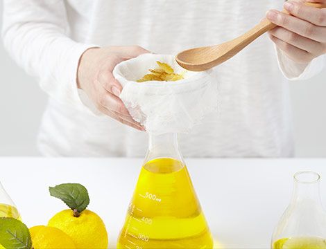 Nước hoa hồng Hanyul Yuja Oil Toner ( 200 ml)