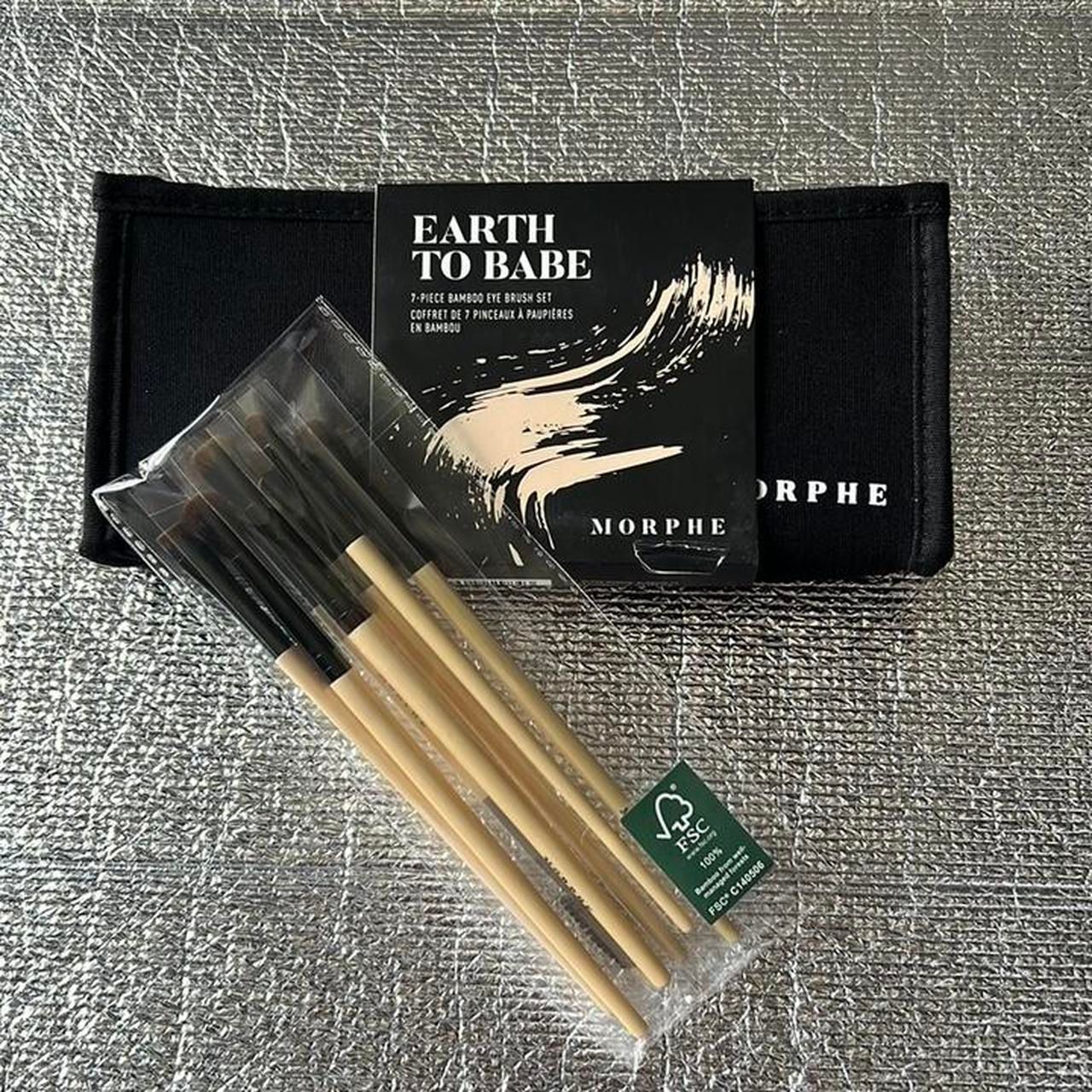  Bộ Cọ Mắt 7 Cây Kèm Túi Tiện Lợi MORPHE Earth To Babe 7 Piece Bamboo Eye Brush Set 