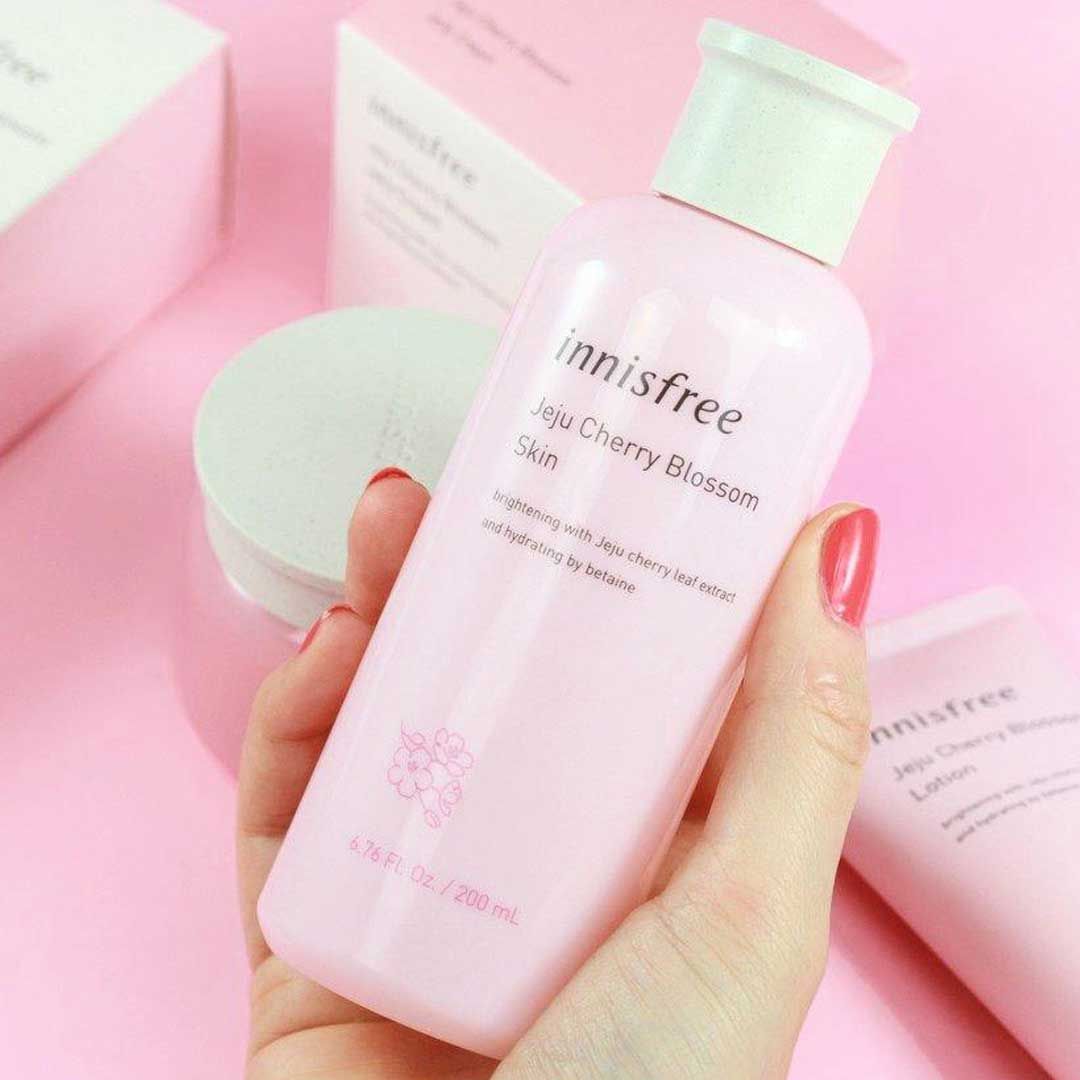 Nước hoa hồng Innisfree Jeju Cherry Blossom Skin (Fullsize + Minisize)