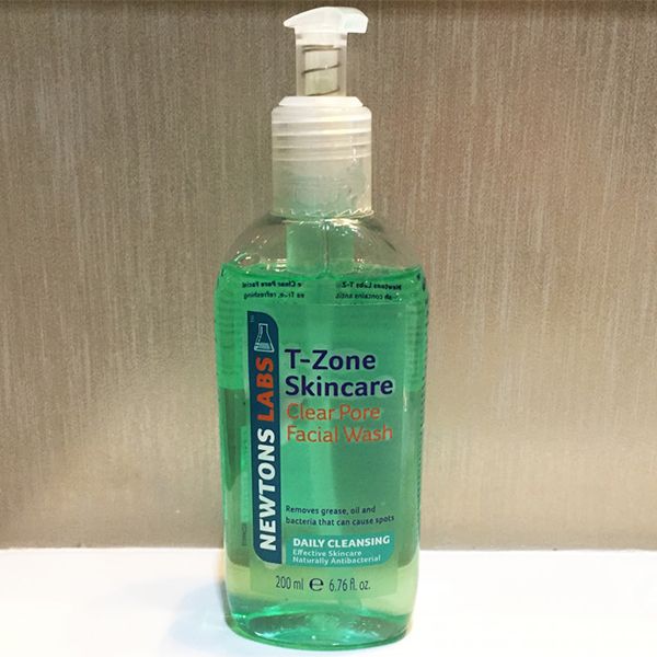 Sữa Rửa Mặt Dạng Gel T-Zone Clear Pore Facial Wash