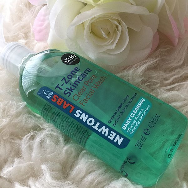 Sữa Rửa Mặt Dạng Gel T-Zone Clear Pore Facial Wash