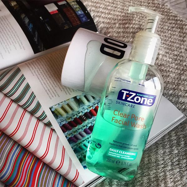 Sữa Rửa Mặt Dạng Gel T-Zone Clear Pore Facial Wash