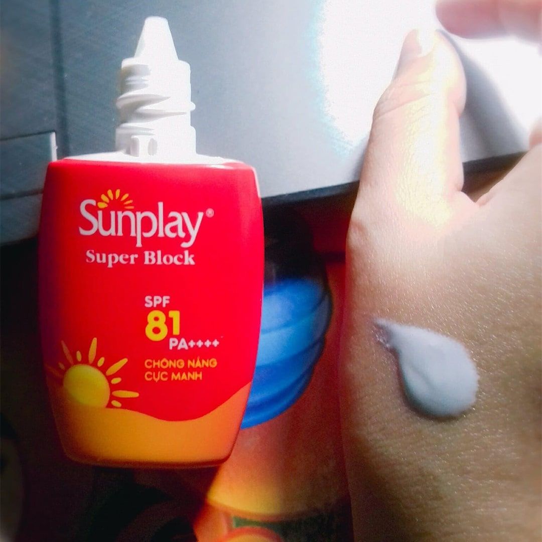 Sữa Chống Nắng Cực Mạnh Sunplay Super Block SPF81 PA++++ (30g) (không tích điểm)