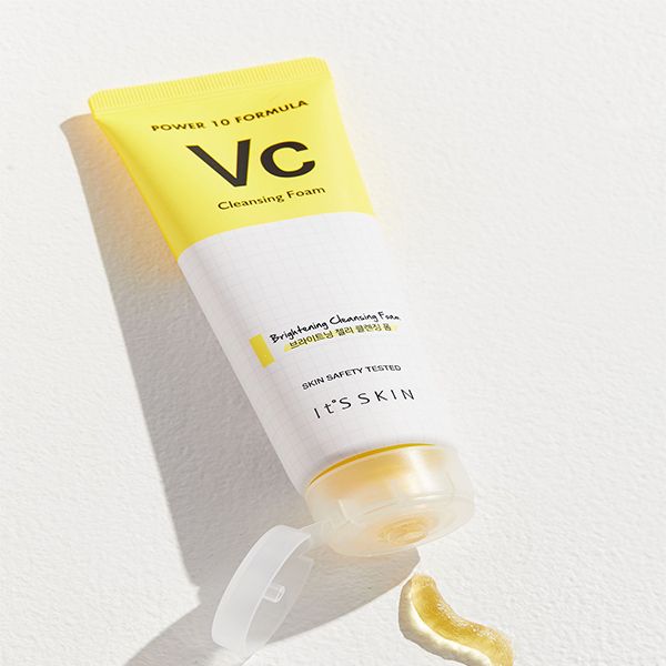 Sửa Rửa Mặt It's Skin Powder 10 Formula VC Cleansing Foam (120ml)-Tặng Kèm Son (không tích điểm)