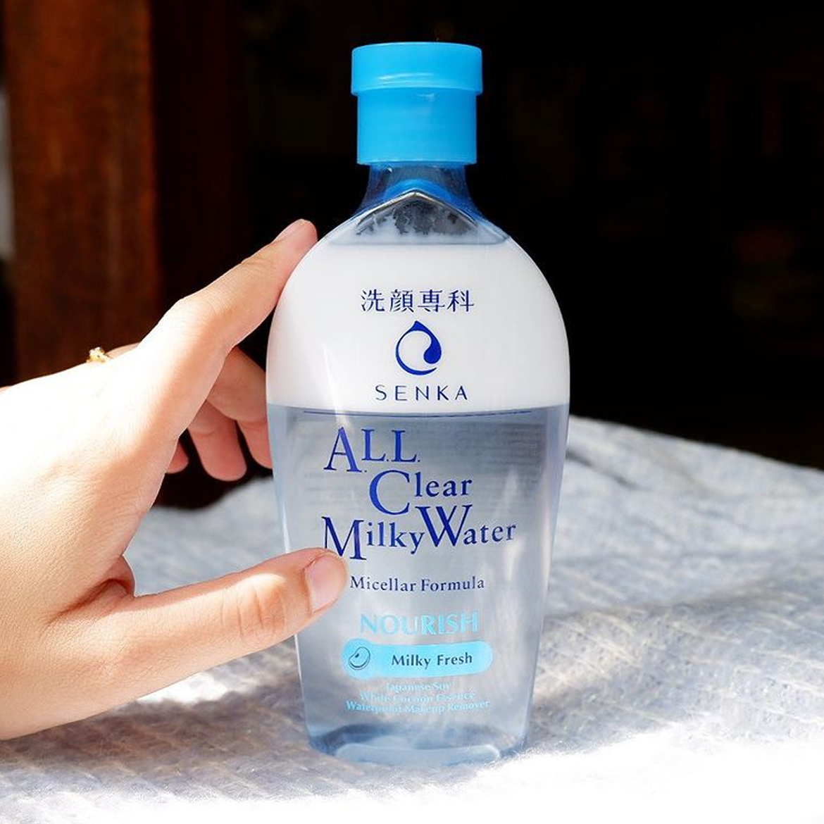Nước Sữa Tẩy Trang Senka 2 Lớp All Clear Milky Water