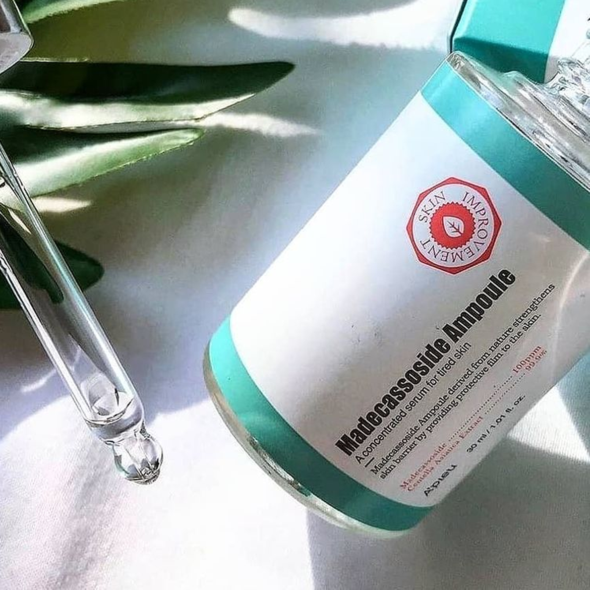 Tinh Chất Dưỡng Da Trị Mụn A'pieu Madecassoside Ampoule 30ml