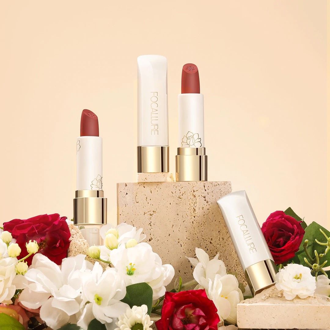 Son Thỏi Bền Màu Mướt Môi FOCALLURE Flower Show Series Pure Matte Lipstick