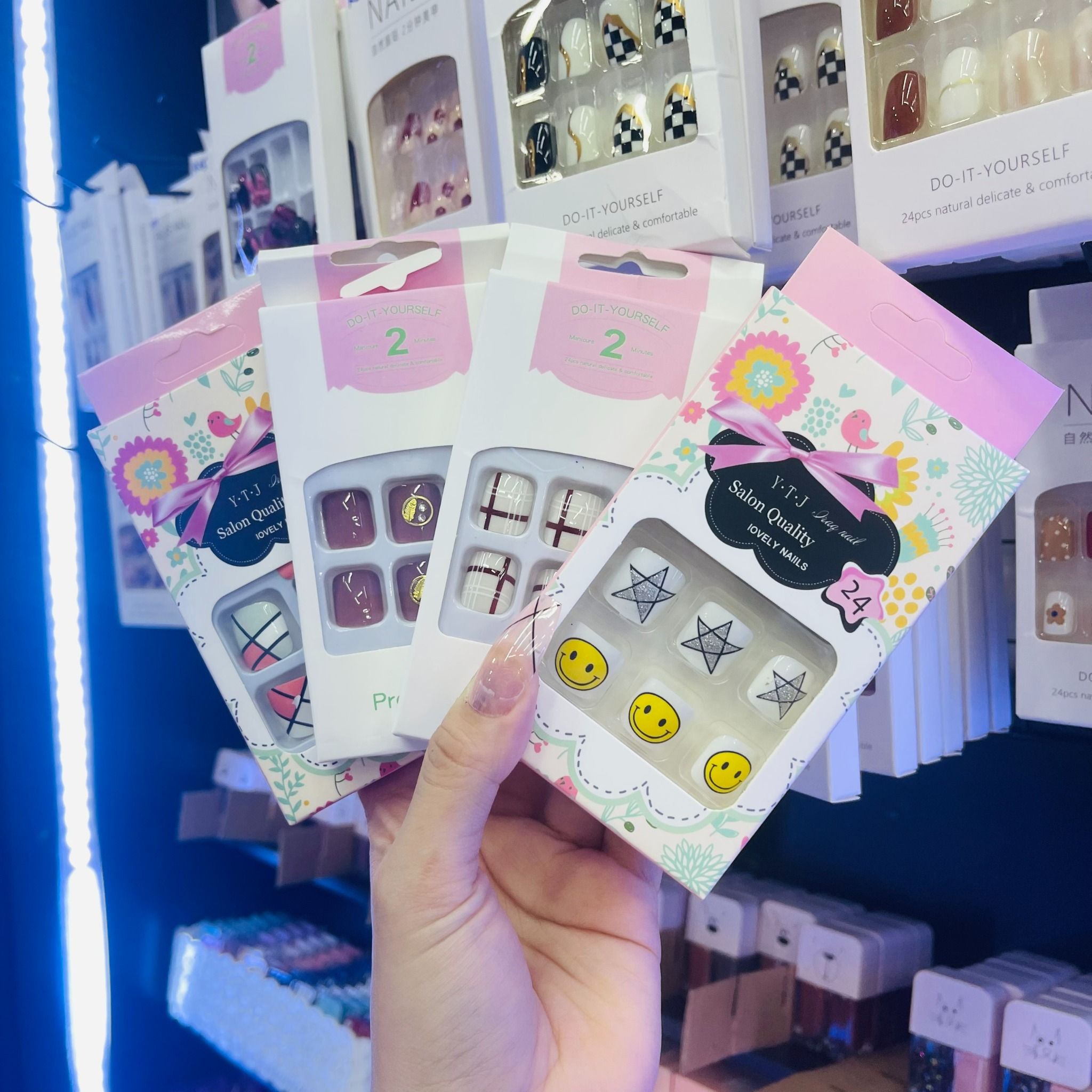 Set 24 Móng Chân Giả NAILS Nghệ Thuật (Kèm Keo) Nội Địa Trung