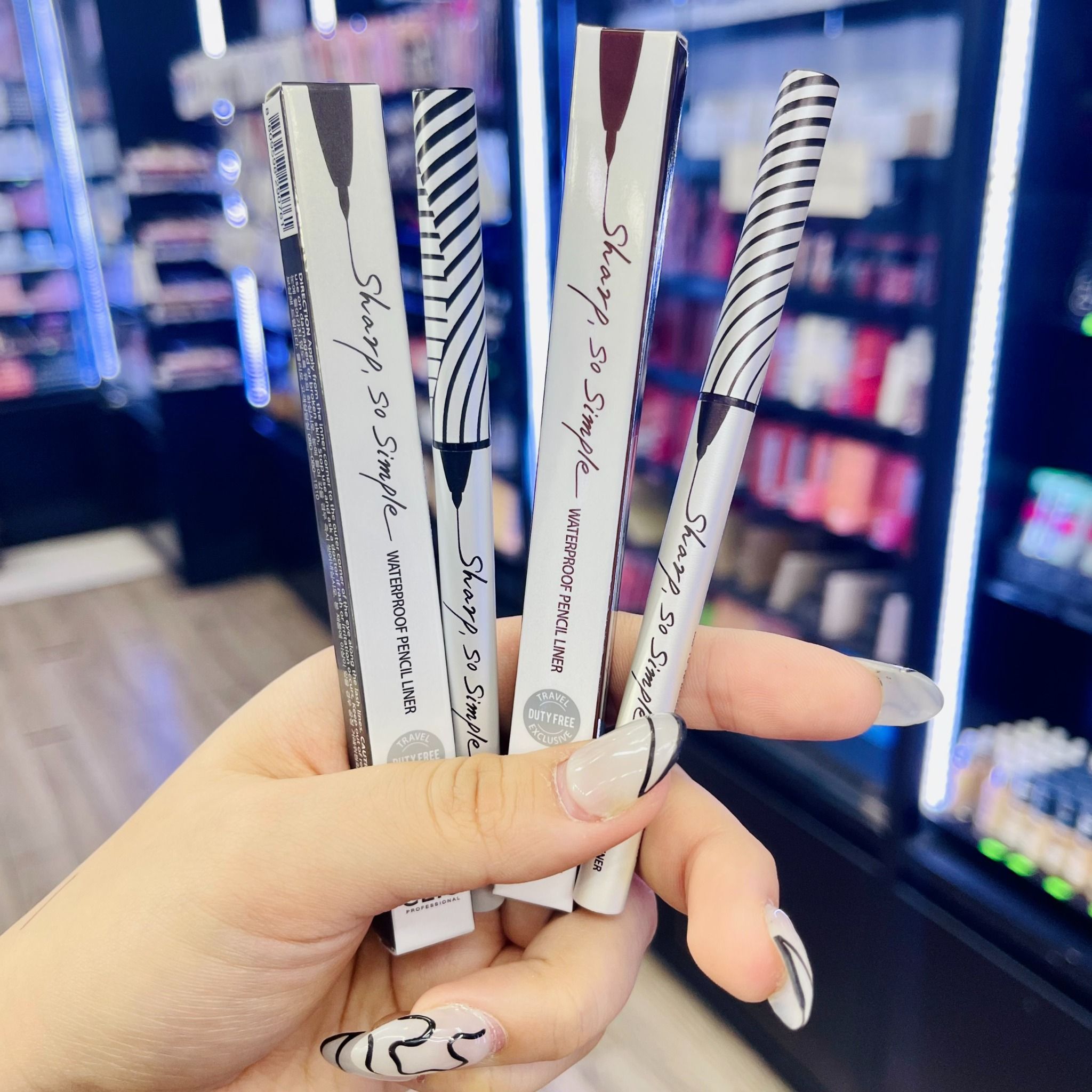 Chì Sáp Kẻ Mắt Nét Mảnh CLIO Sharp, So Simple Waterproof Pencil Liner