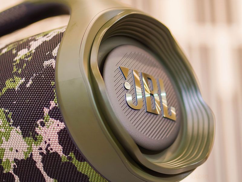 JBL Boombox 2