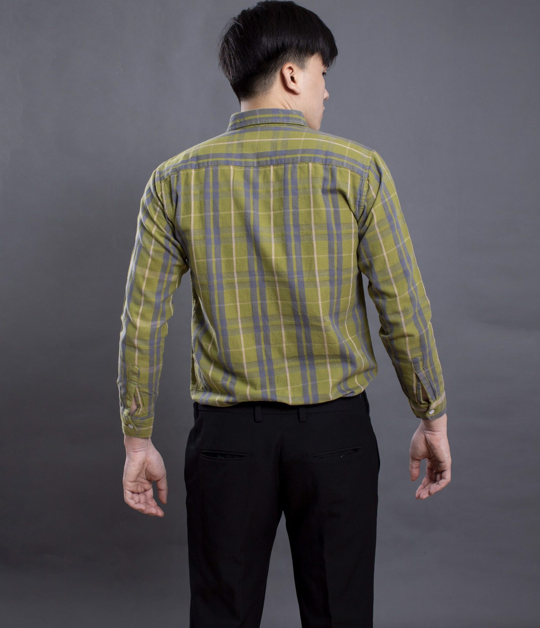 Áo sơ mi nam dài tay CARO không túi LADOS-772