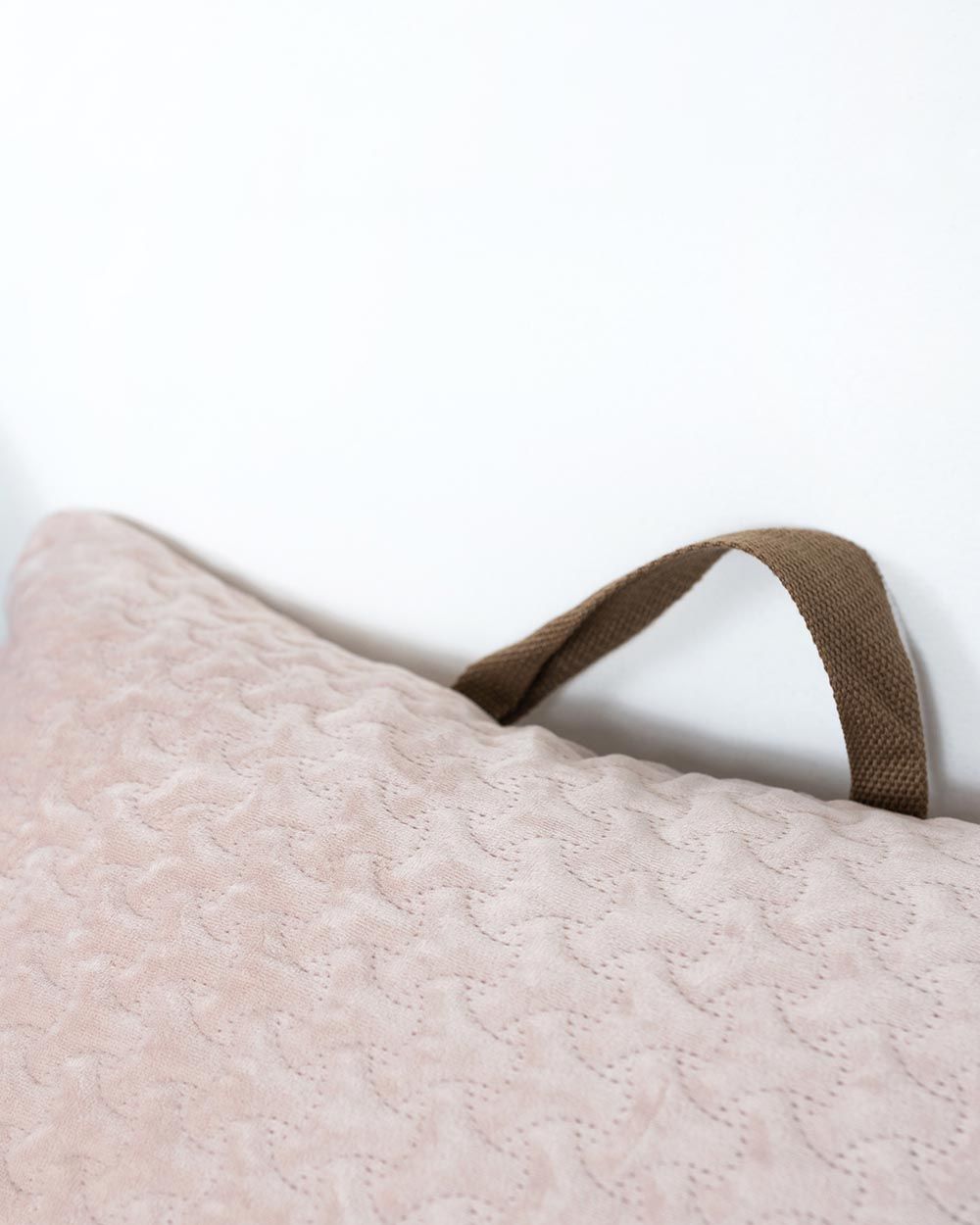 Gối Sofa Carry Hồng