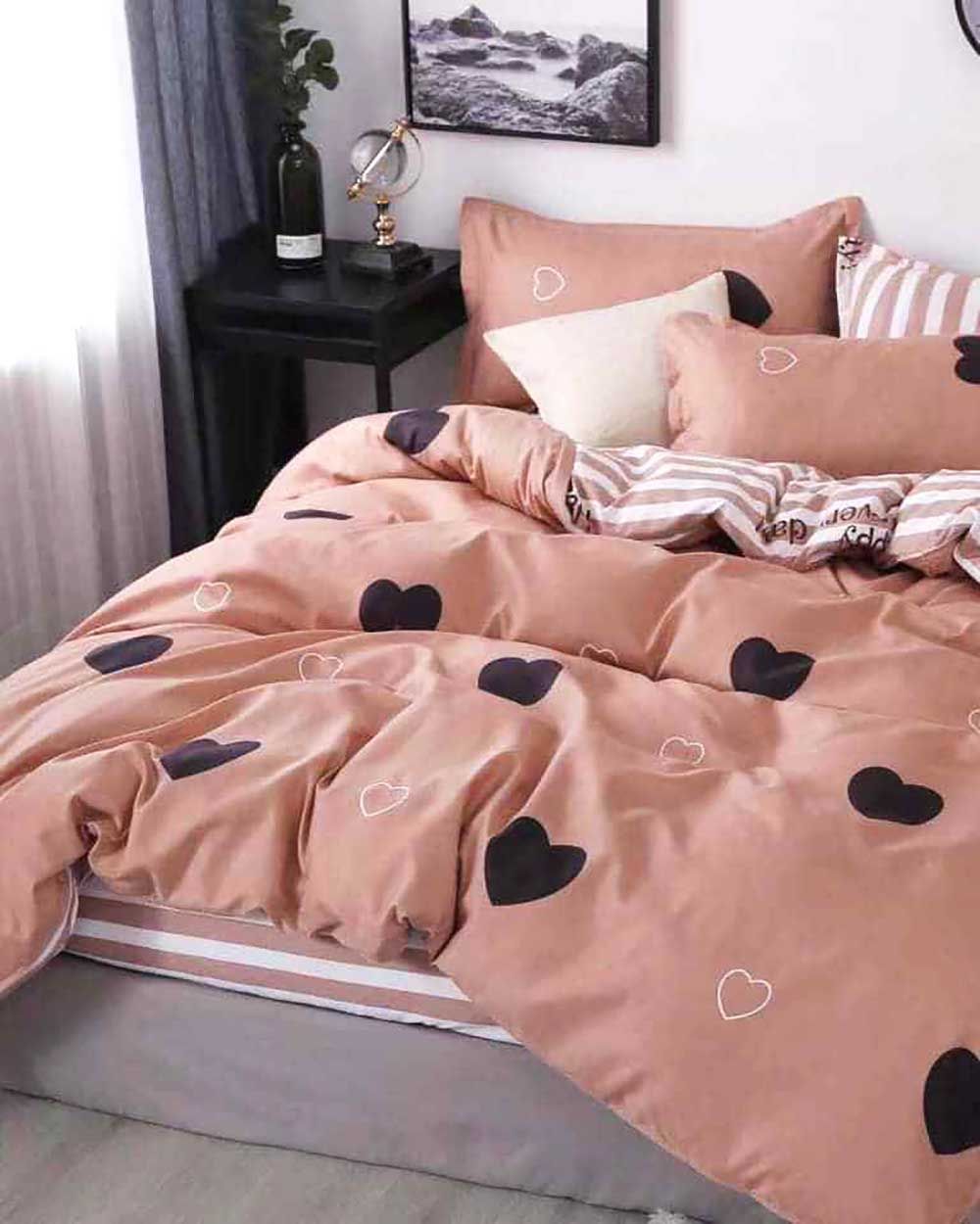 Bộ Chăn Ga 5 Món Layla Tim Lớn Nền Hồng Đất