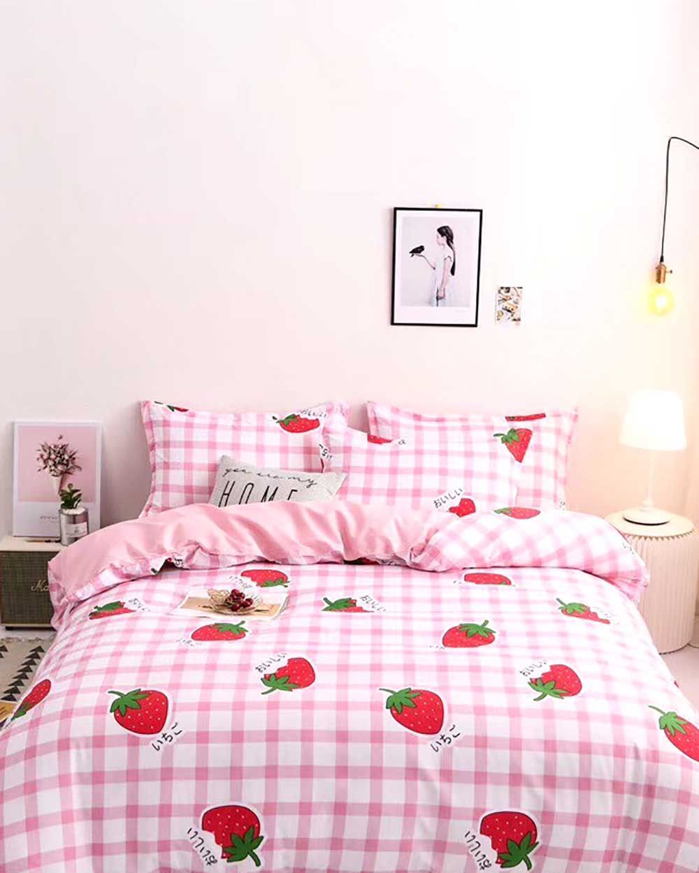Bộ Chăn Ga 5 Món Layla Trái Dâu Caro Hồng