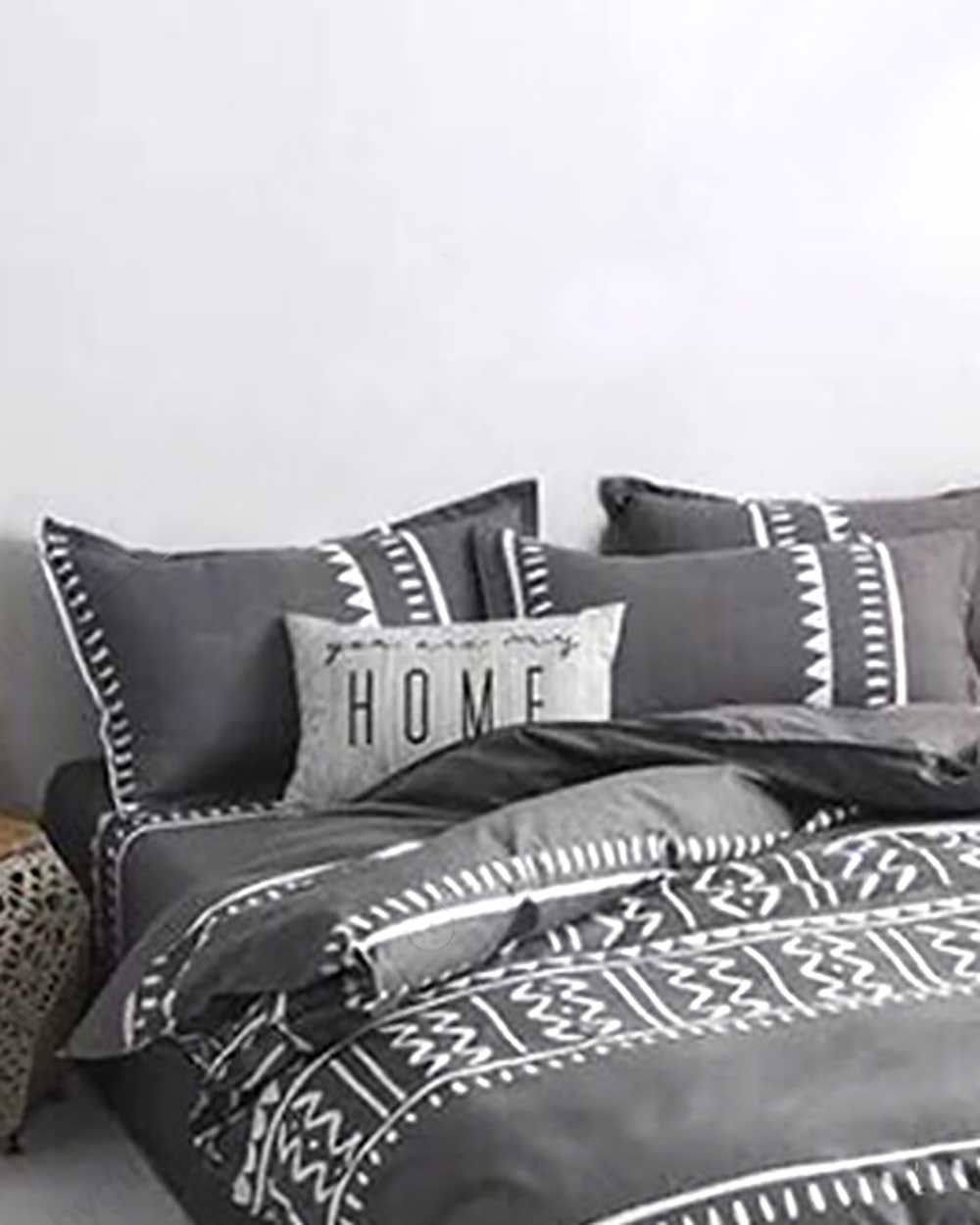 Bộ Chăn Ga 5 Món Layla Xám Họa Tiết Trắng