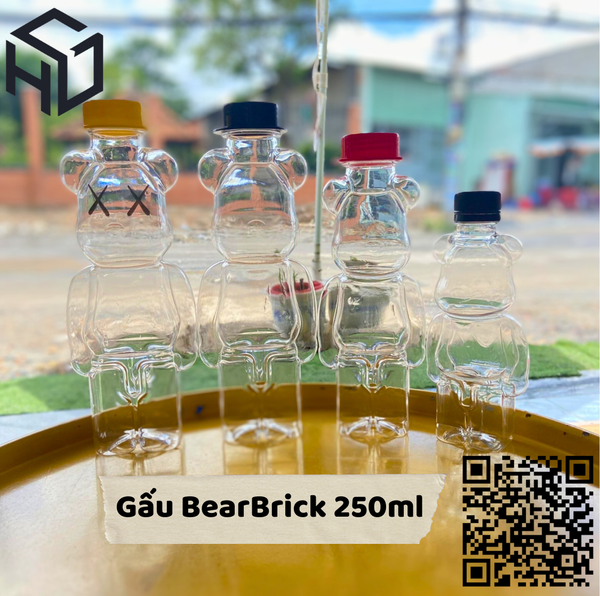 BR250 - Chai Nhựa PET Đựng Trà Sữa Hình Bearbrick 250ml