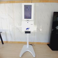 KIOSK bóc số thứ tự kết hợp  đo thân nhiệt & sát khuẩn Model MH215-WIN