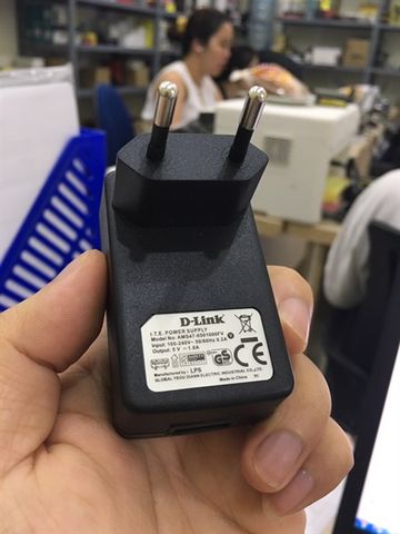 Củ Sạc Dlink 5V-1A Chân Usb Cắm Ngang