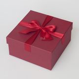  Hộp quà vuông đính nơ, hộp quà tặng sinh nhật, hộp quà tặng 8/3, Valentine (17.5x17.5x9cm) 