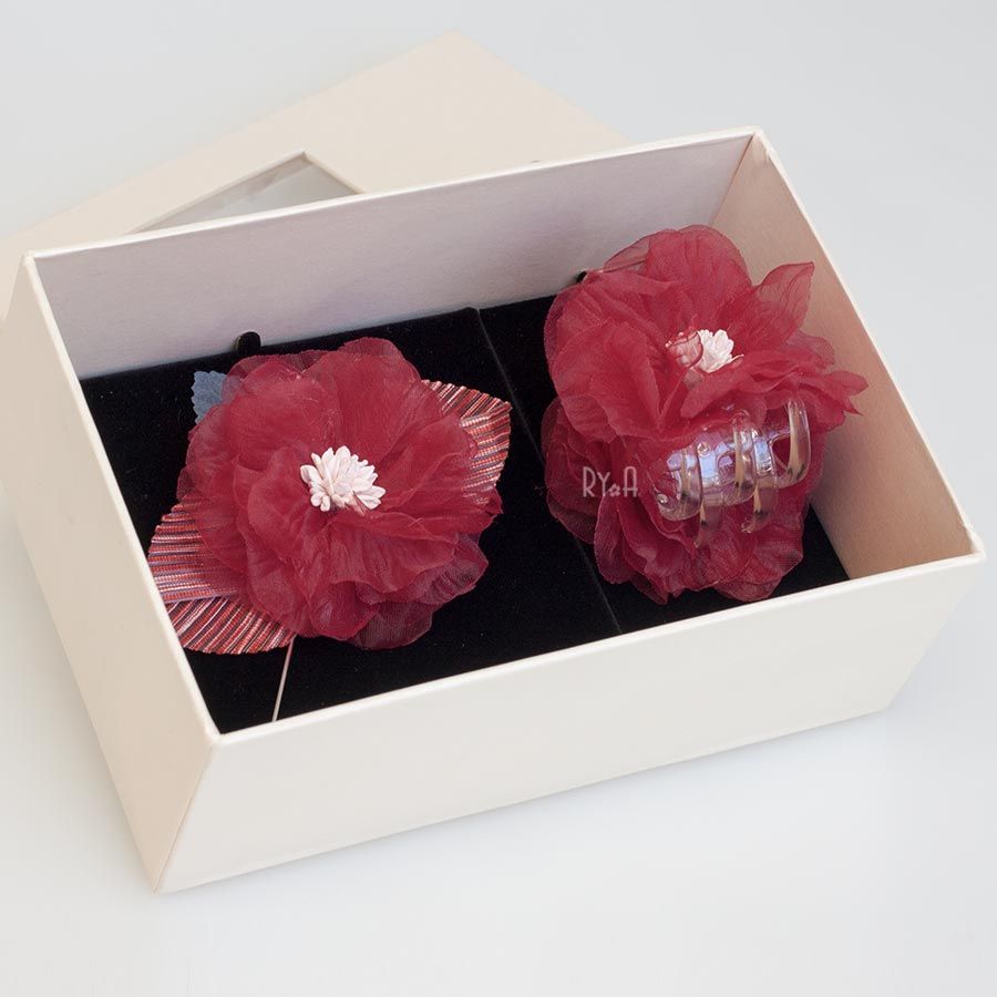  Hộp quà tặng nữ- Hộp quà tặng sinh nhật, ngày lễ, ngày kỷ niệm- Set phụ kiện tóc và hoa cài áo RYA 79067 