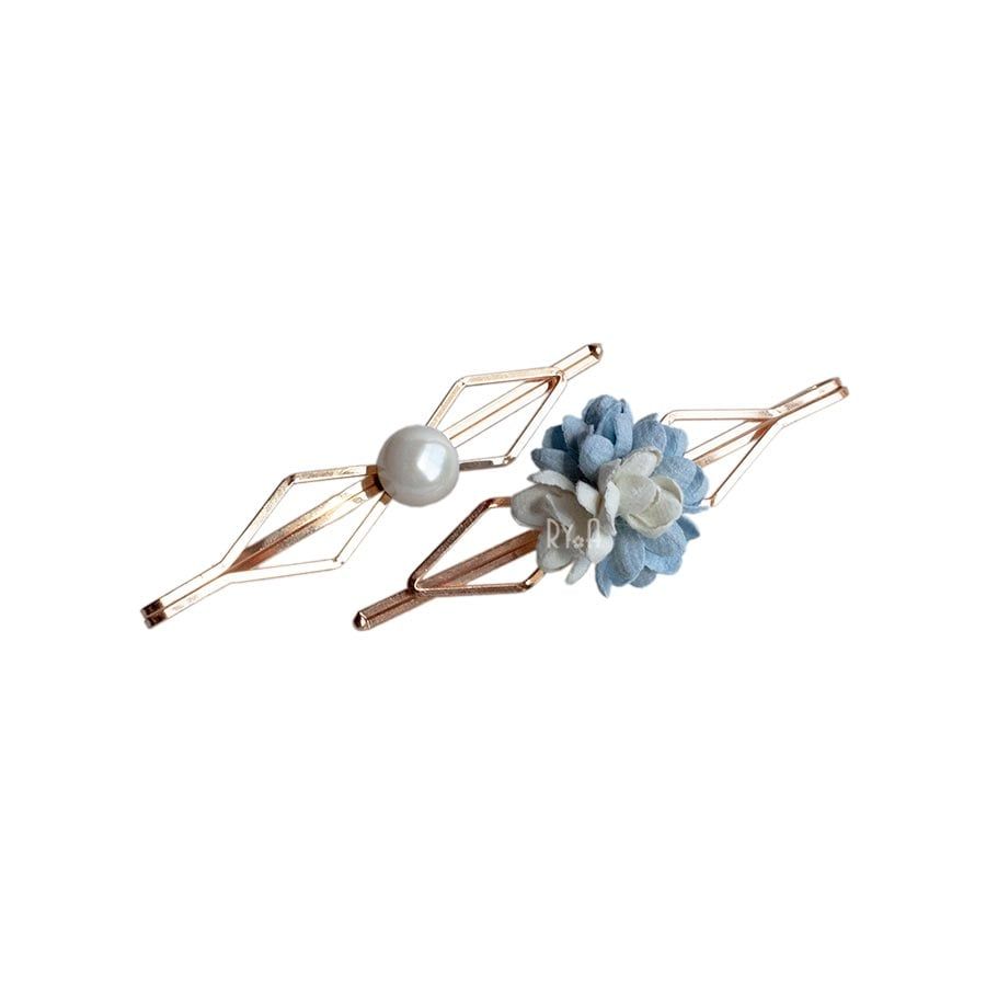 Kẹp tóc mái, bộ 02 kẹp giắt đính hạt trai, hoa cúc dạ cứng RYA 910391