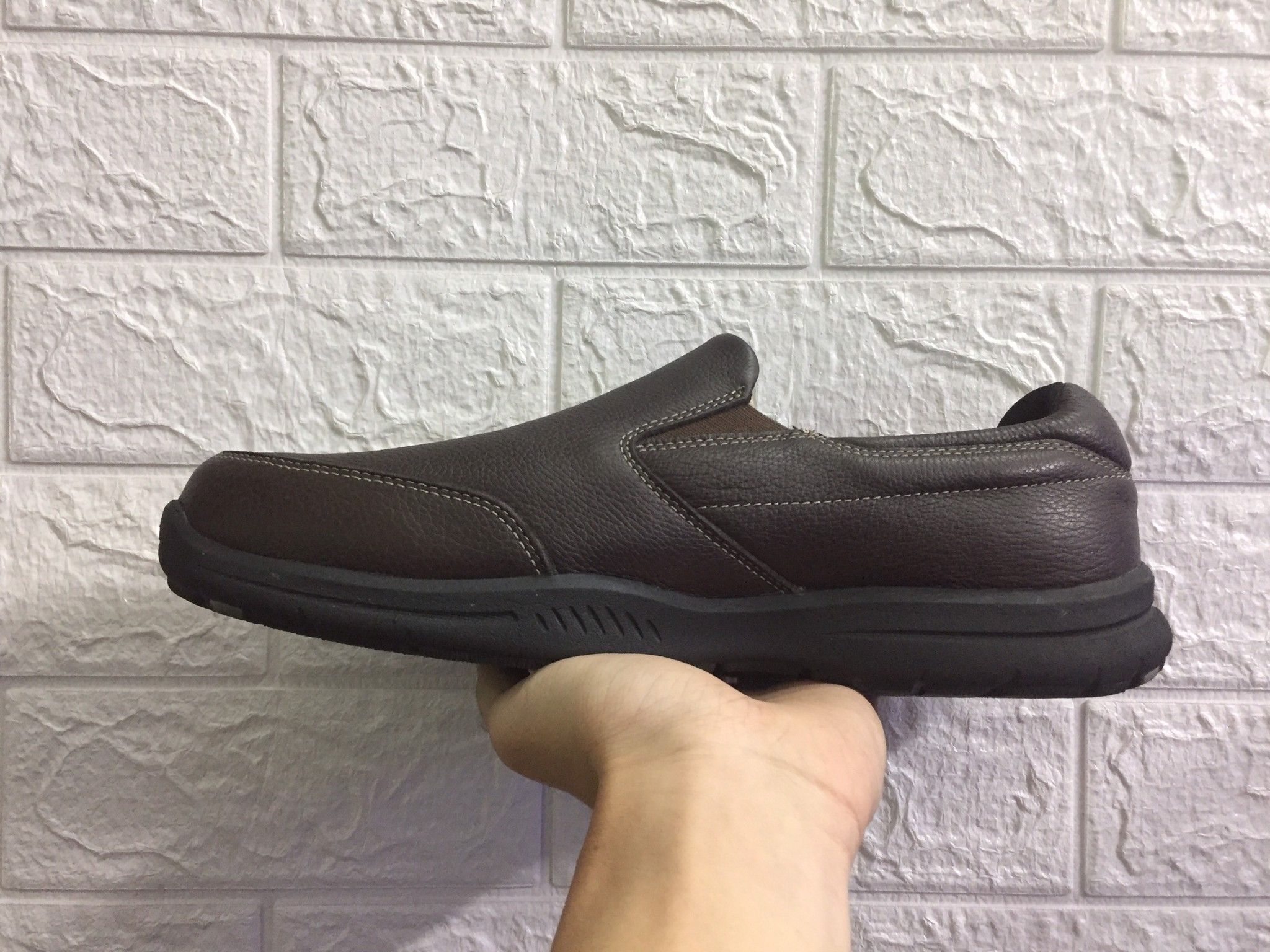 Giày lười Skecher Lazy Nâu Đế Đen Big Size